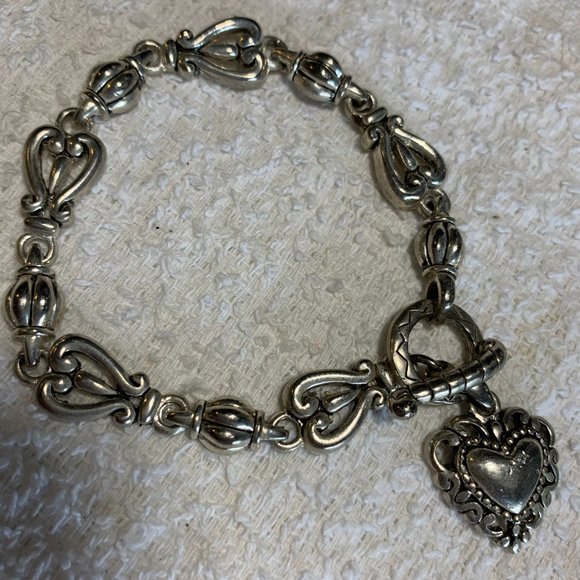 Silvertone Chunky Bracelet. 7-1/2". Passthrough Clasp. (324) - Picture 4 of 4